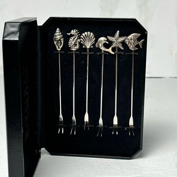 Bombay Ocean Aquatic Animal Themed Hors D’oeuvre Appetizer Fork Set 2001 - Picture 1 of 10